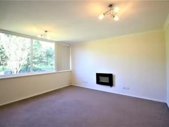2 bedroom apartment for rent in Newbridge House, Sea Mills Lan.