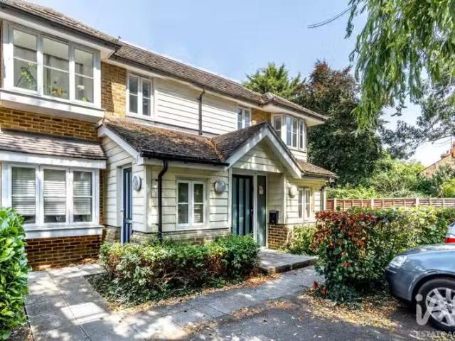 2 bedroom apartment for rent in Northfields, Stansted Mountfit.