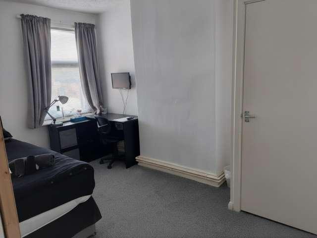 2 bedroom apartment for rent in Nottingham