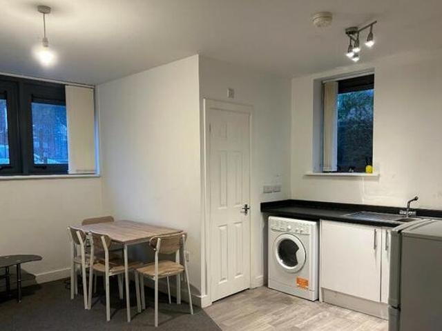 2 Bedroom Apartment For Rent In Nottingham, Nottinghamshire