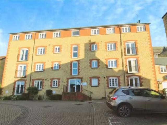 2 bedroom apartment for rent in Old Tannery Way, Milborne Port.