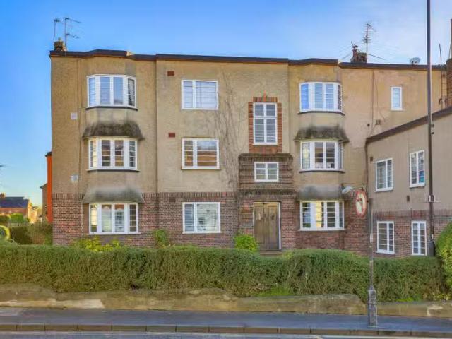 2 bedroom apartment for rent in Abbey Court, Holywell Hill, St.