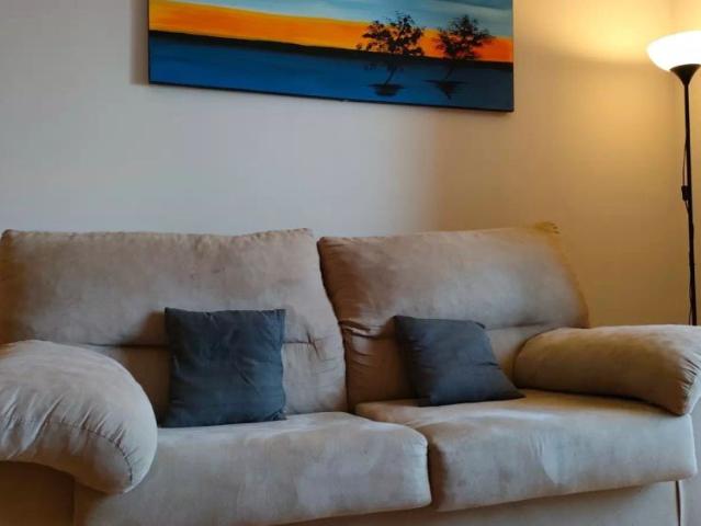 2 bedroom apartment for rent in Alcalá de Henares, professionals only