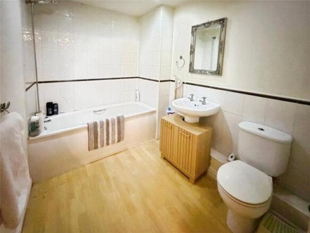 2 bedroom apartment for rent in Alderman Road, Hunts Cross Village, Liverpool, L24