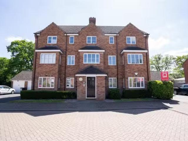 2 bedroom apartment for rent in Aldershaws, Solihull, B90