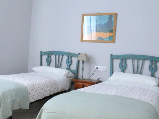 2 bedroom apartment for rent in Alfalfa, bills included