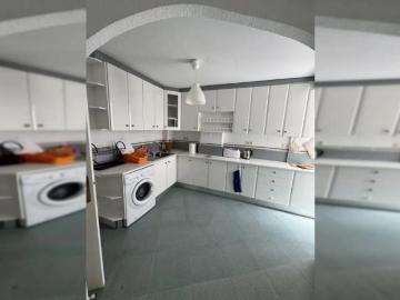 2 bedroom apartment for rent in Alicante, no pets or smoking allowed, couples accepted