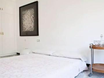 2 bedroom apartment for rent in Alicante, workers/postgraduates only