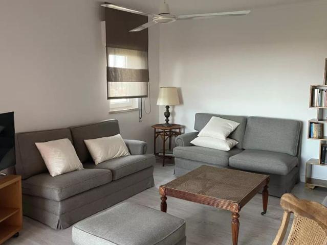 2 bedroom apartment for rent in Almada, bills included