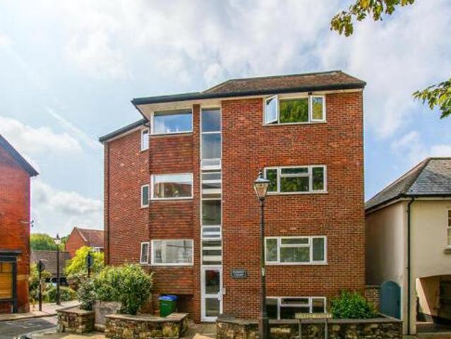 2 Bedroom Apartment For Rent In Arundel, West Sussex