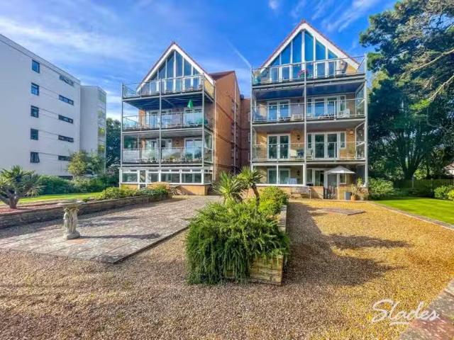2 bedroom apartment for rent in Byron House, 28 Boscombe Cliff.