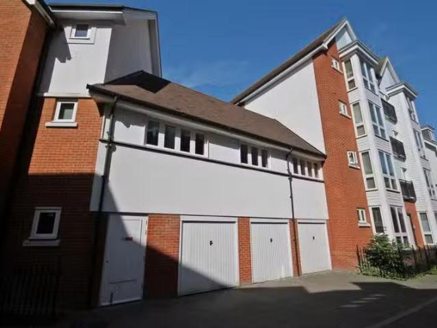 2 bedroom apartment for rent in Back Lane, Canterbury, CT1