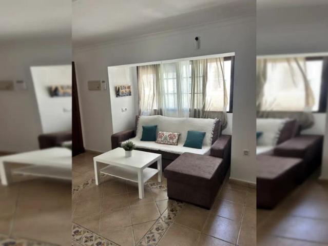 2 bedroom apartment for rent in Barbate, bills included