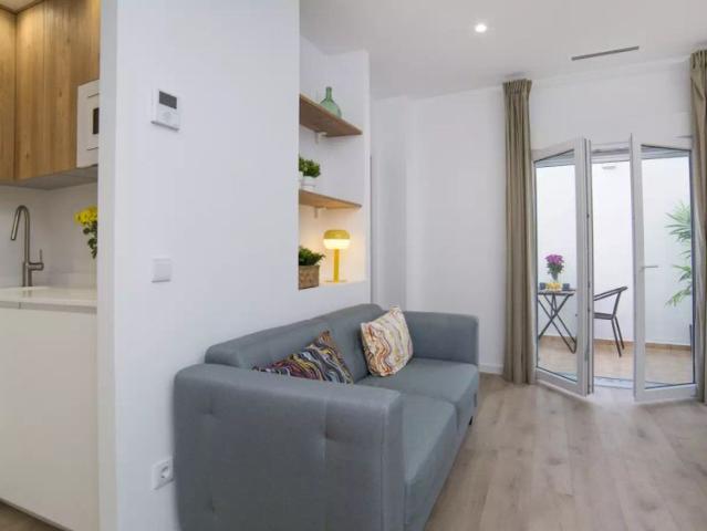 2 bedroom apartment for rent in Benicalap