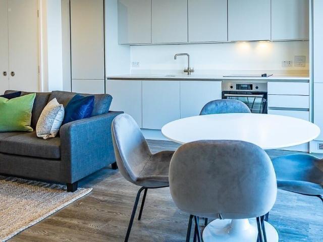 2 bedroom apartment for rent in Block A, Marlstone Avenue, Manchester, M3