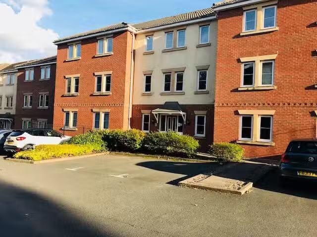 2 bedroom apartment for rent in Blue Cedar Drive, Streetly, Su.