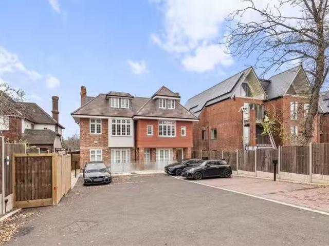 2 bedroom apartment for rent in Bromley Road, BR3