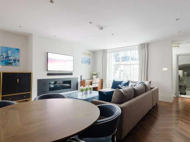 2 bedroom apartment for rent in Campden, London