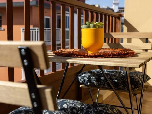 2 bedroom apartment for rent in Candelaria, bills included