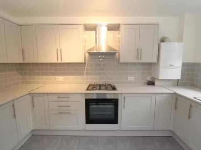 2 bedroom apartment for rent in Canterbury Way, Great Warley.