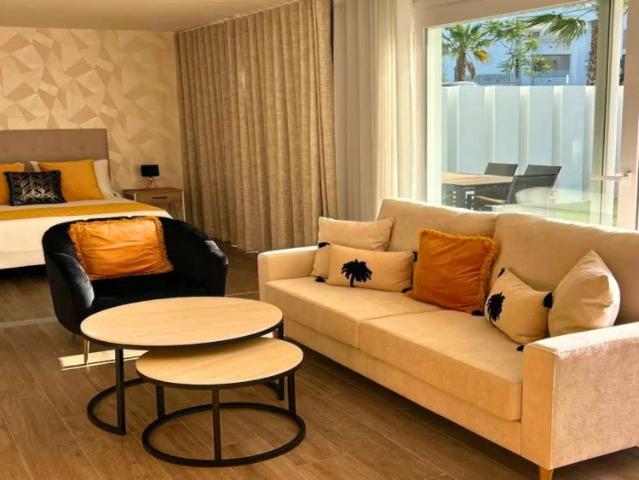 2 bedroom apartment for rent in Casares with professionals only tenancy restrictions