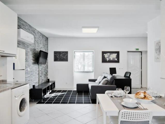2 bedroom apartment for rent in Cascais, bills included
