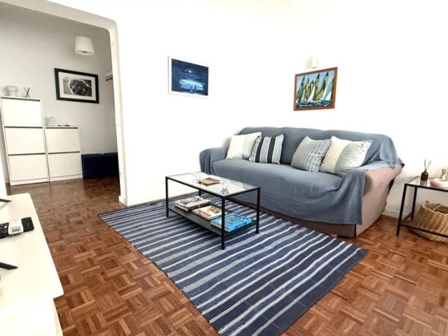 2 bedroom apartment for rent in Cascais, pets allowed