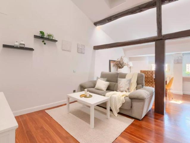 2 bedroom apartment for rent in Casco Viejo