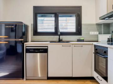 2 bedroom apartment for rent in Centre