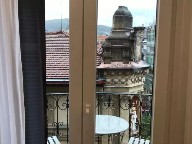 2 bedroom apartment for rent in Centro Bilbao Diputación