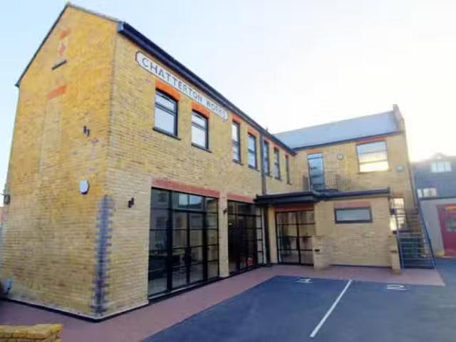 2 bedroom apartment for rent in Chantry Lane, Bromley, BR2