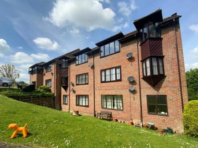 2 Bedroom Apartment For Rent In Chesham