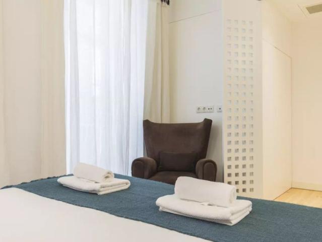 2 bedroom apartment for rent in Chiado, Lisbon