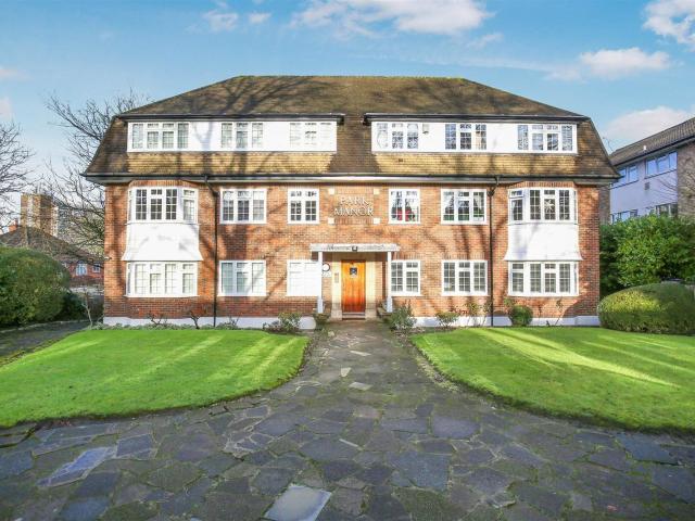 2 bedroom apartment for rent in Christchurch Park, Sutton