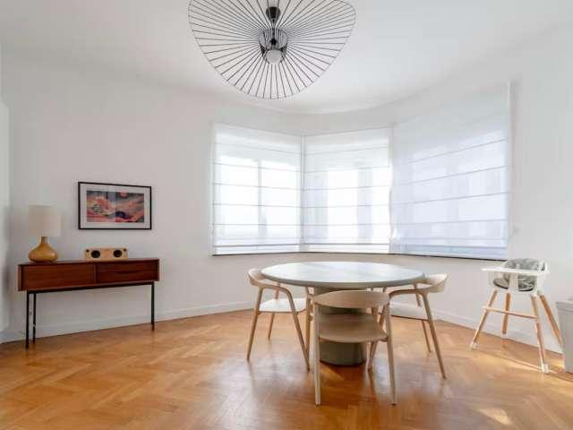 2 bedroom apartment for rent in Churchill, Brussels