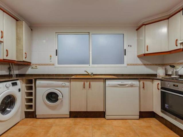 2 bedroom apartment for rent in Ciutat Jardí