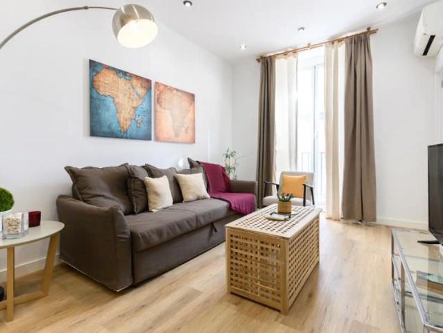 2 bedroom apartment for rent in Cortes, bills included