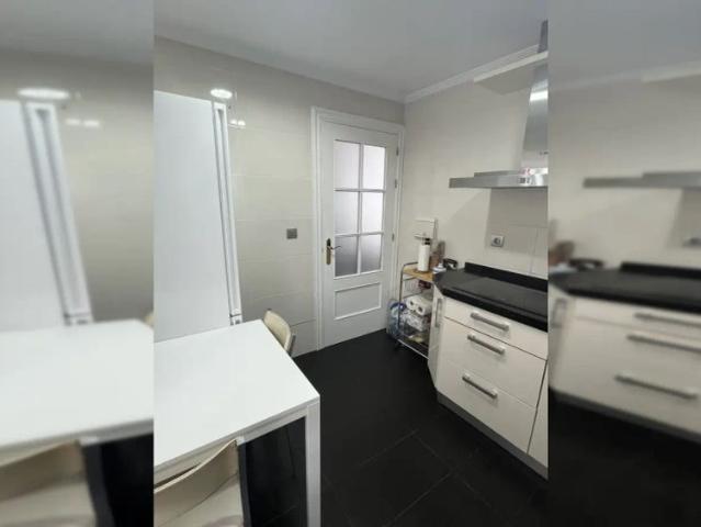 2 bedroom apartment for rent in Derio, bills included