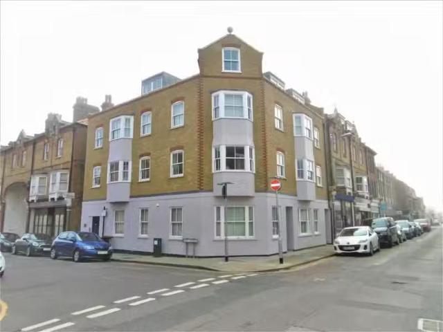 2 bedroom apartment for rent in East Street, Herne Bay, CT6