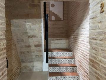 2 bedroom apartment for rent in El Carme, some bills included, perfect for professionals