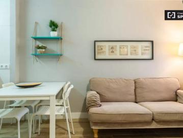 2 bedroom apartment for rent in El Carmel, Barcelona, professionals only