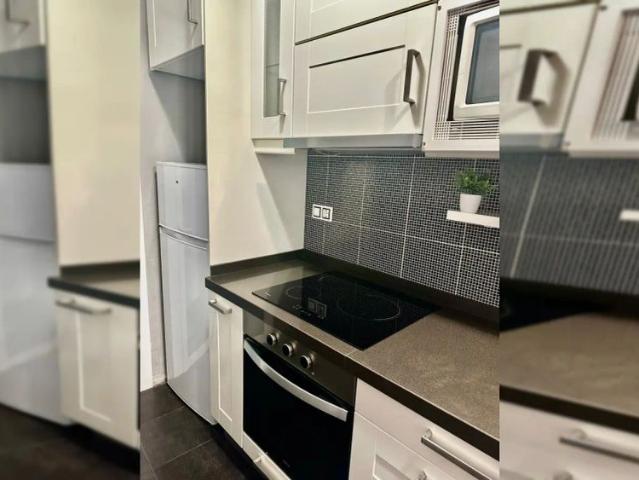 2 bedroom apartment for rent in el Guinardó, couples allowed