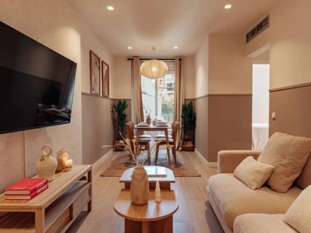 2 bedroom apartment for rent in el Putget i Farró