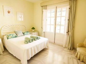 2 bedroom apartment for rent in El Paraíso, Malaga