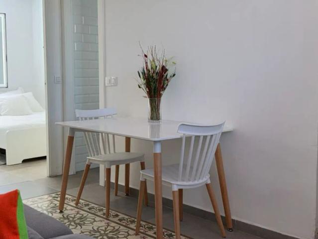 2 bedroom apartment for rent in El Raval, bills included