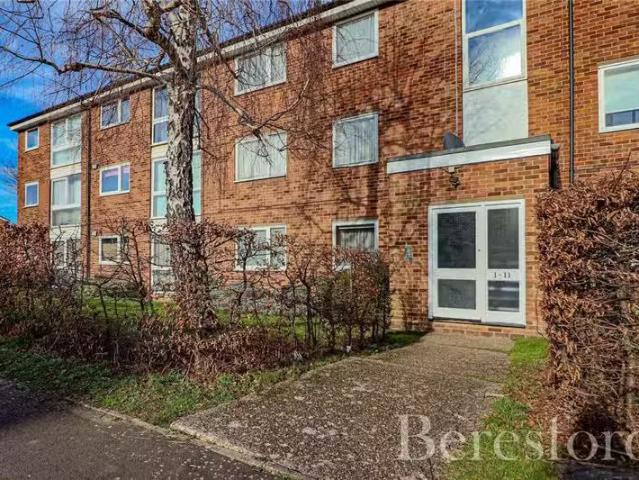 2 bedroom apartment for rent in Elderberry Gardens, CM8