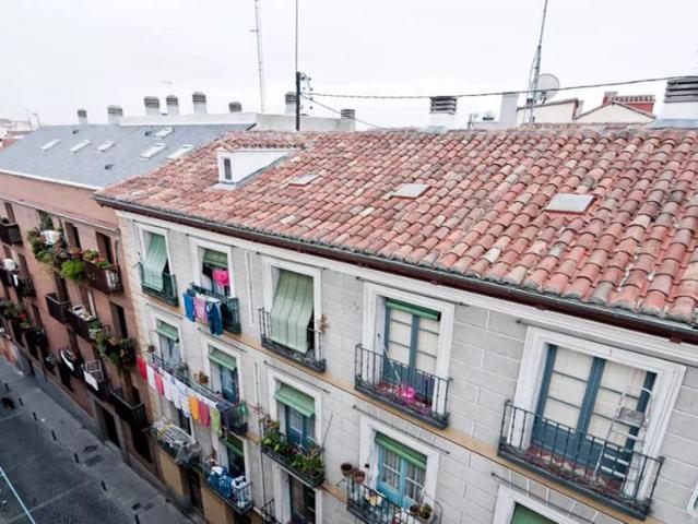 2 bedroom apartment for rent in Embajadores, Madrid
