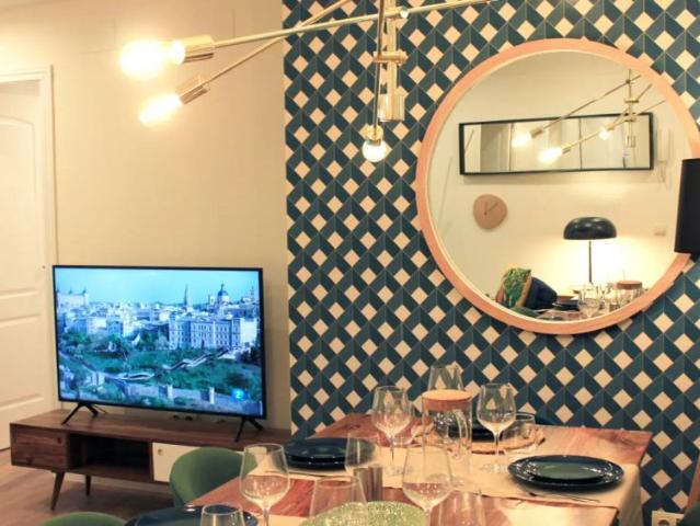 2 bedroom apartment for rent in Embajadores