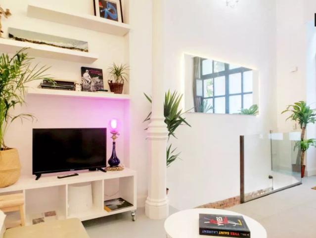 2 bedroom apartment for rent in Embajadores