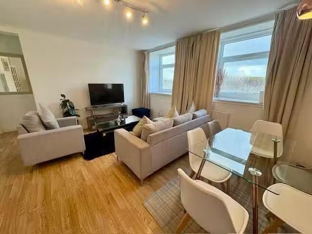 2 bedroom apartment for rent in Fairwood Road, Llandaff, Cardi.
